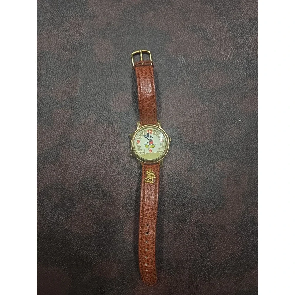 Vintage Rare 80s Mickey Mouse Watch With Melody Function V422-0030